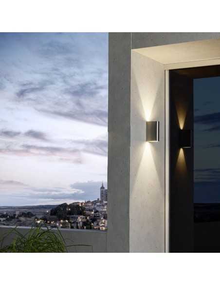 Applique LED da esterno Langreo in acciaio inox doppio fascio, 8 W 3000 K, IP44 | Eglo -EGLO