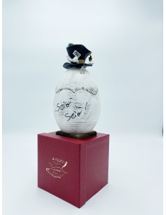 Uovo di Pasqua contenitore portafortuna con cappello, carte napoletane e pendenti in ceramica, H 22 cm | A Ciort -A CIORT