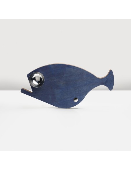 Pesce Fresco Blue Fish tagliere in noce canaletto e acciaio | KnIndustrie -KNINDUSTRIE