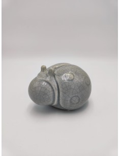 Statua Coccinella portafortuna in ceramica craquelé tortora grigio, 13 cm | Petite Fantasie -PETITE FANTASIE