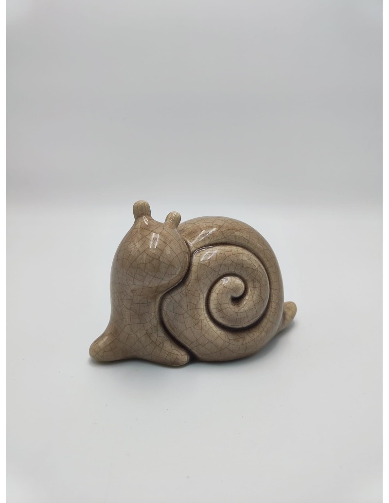 Statua Lumaca portafortuna in ceramica craquelé rosa e tortora, 15 cm | Petite Fantasie -PETITE FANTASIE