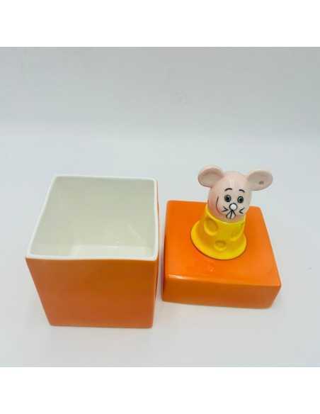 Scatola in porcellana con topolino sul coperchio, collezione Ninnoli | L'Abitare -L'ABITARE