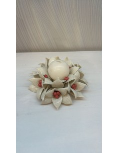 Portacandela stella di Natale in Capodimonte avorio e rosso con candela, Ø 13 cm | Artigianale -ARTIGIANALE
