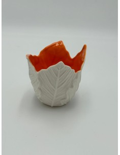 Portacandele Foglia in ceramica bianca con interno arancio, Ø 9 x H 8 cm | L'Abitare -L'ABITARE