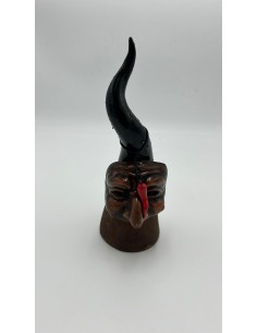 Corno nero lucido e bronzo con maschera di Pulcinella e cornetto rosso | A Ciort -A CIORT