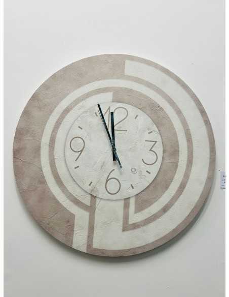 Orologio da parete Ø 60 cm in legno MDF beige e tortora, Made in Italy | Quadri & Quadri -QUADRI & QUADRI