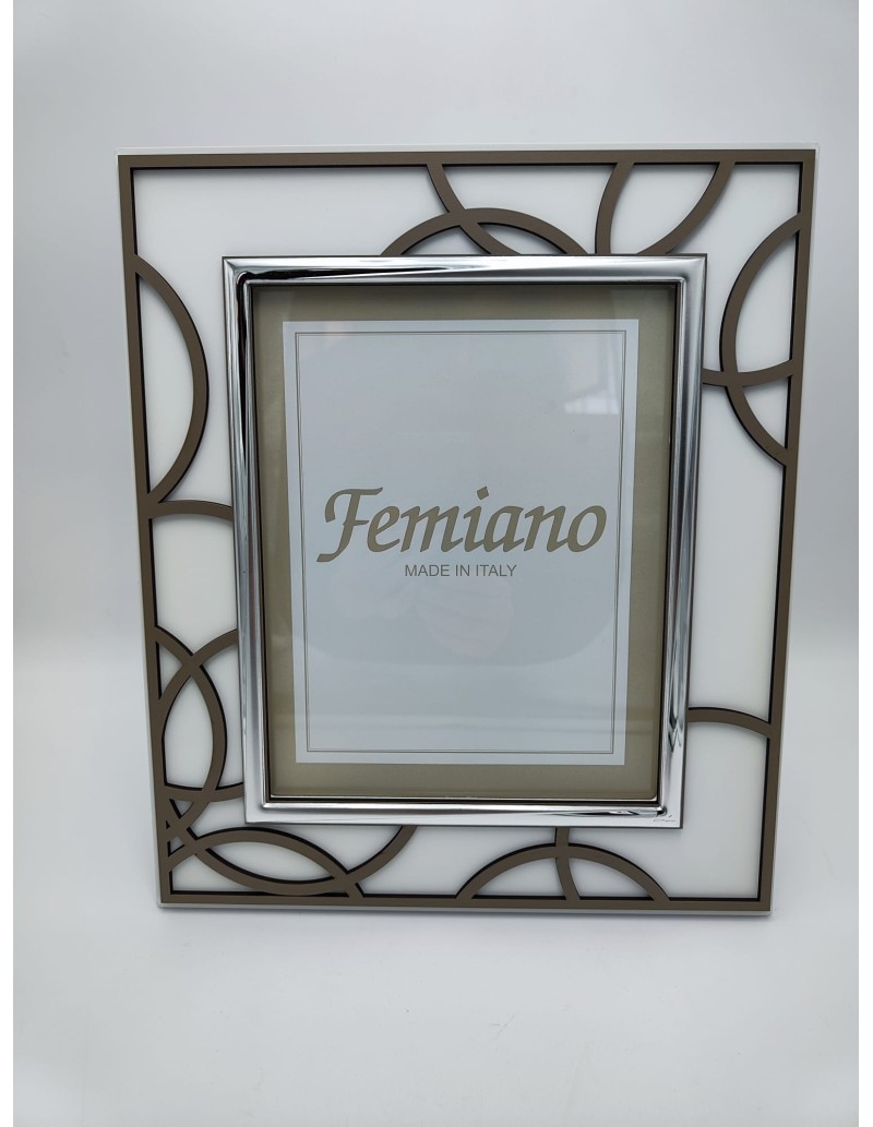 Incroci cornice in legno taglio laser bianco, tortora e argento, foto 13x18cm | First Class -FIRST CLASS - FEMIANO - ELITE