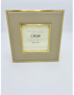 Portafoto in ottone satinato e pelle beige, foto 13x13cm | Cresia -CRESIA