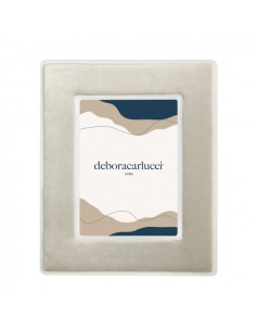 Portafoto Glamour in velluto beige e legno bianco, foto 18x24cm | Debora Carlucci -DEBORA CARLUCCI - CTF