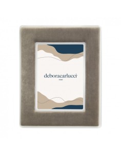 Portafoto Glamour in velluto tortora e legno bianco, foto 18x24cm | Debora Carlucci -DEBORA CARLUCCI - CTF