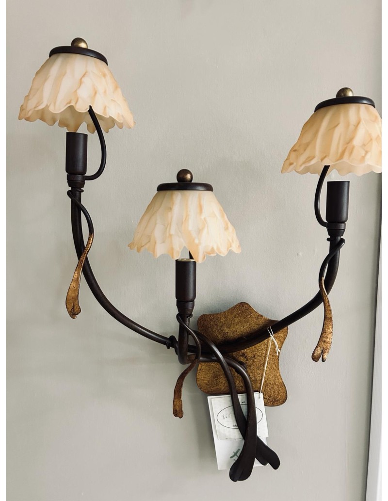 Applique classica 3 luci in ferro forgiato ruggine e foglia oro con vetri ambra, G9 | Falb -FALB