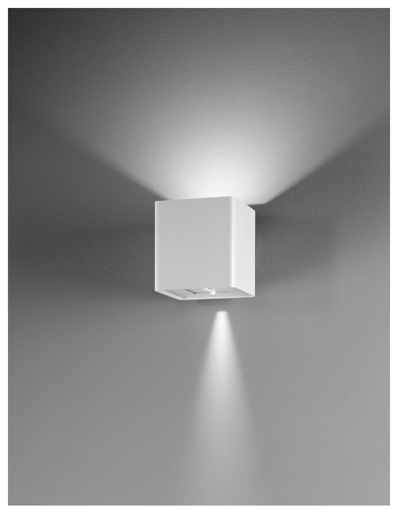 Applique LED Beam a cubo bianco con doppio fascio regolabile, 2x5 W 4000 K, IP54 | Perenz -PERENZ