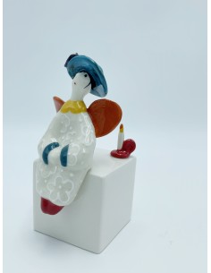 Statua Chimera con candela, dea della speranza, ceramica H 18 cm | Arte by Il Punto -ARTE by IL PUNTO