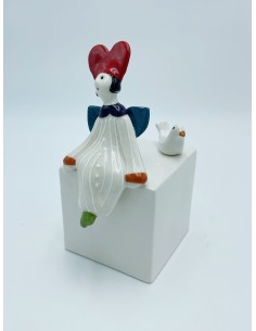 Statua Chimera con colomba, purezza e pace, ceramica H 22 cm | Arte by Il Punto -ARTE by IL PUNTO