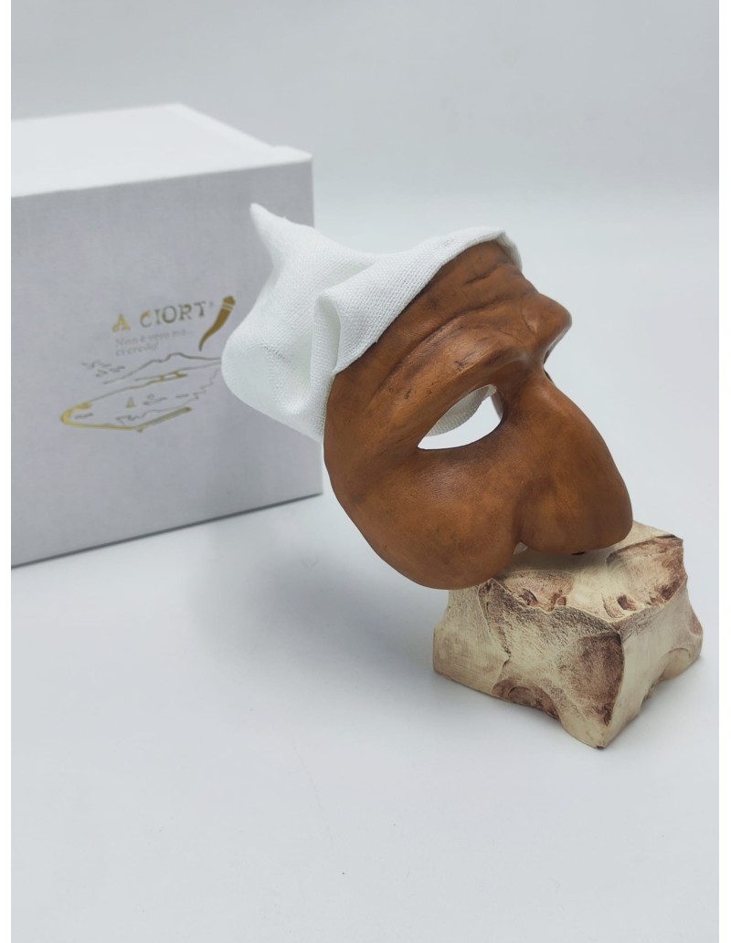 Maschera di Pulcinella terra su base beige con cappello in tessuto, con scatola | A Ciort -A CIORT