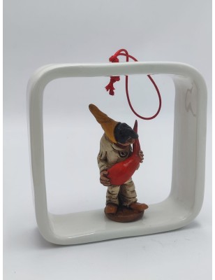 Quadro in ceramica con cornice bianca, Pulcinella e corno rosso, da parete o appoggio, 13,5 cm | A Ciort -A CIORT