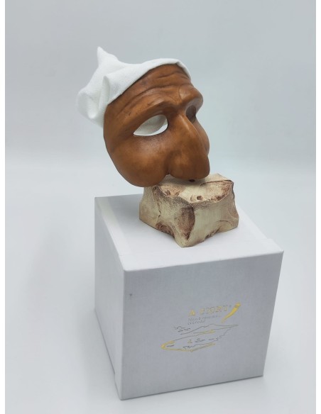 Maschera di Pulcinella terra su base beige con cappello in tessuto, con scatola | A Ciort -A CIORT