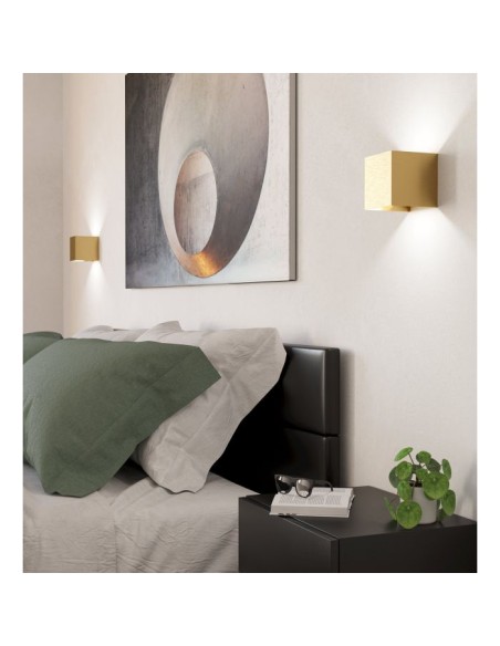 Applique LED Valmontone cubotto in alluminio ottone spazzolato con vetro, 10 cm | Eglo -EGLO