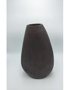 Vaso marrone con finitura a rilievo in poliresina, H 41 cm | Evviva