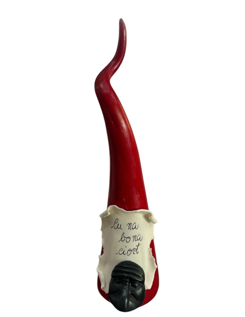 Corno rosso portafortuna con targhetta e maschera di Pulcinella nera | A Ciort -A CIORT