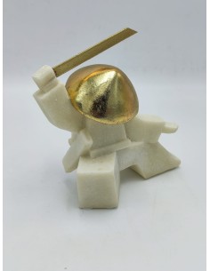 Statua Samurai Oda in resina effetto quarzo bianco e oro | Mauro Ferretti -MAURO FERRETTI