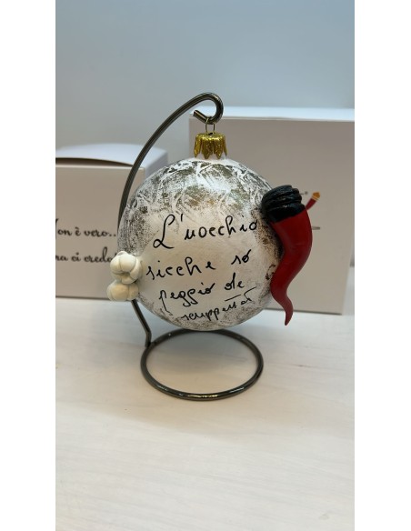 Palla di Natale bianca con corno e aglio in ceramica con arco, 15 x 11 cm | A Ciort -A CIORT