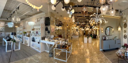 Lo showroom di Il Punto Illuminazioni a Santa Maria la Carità